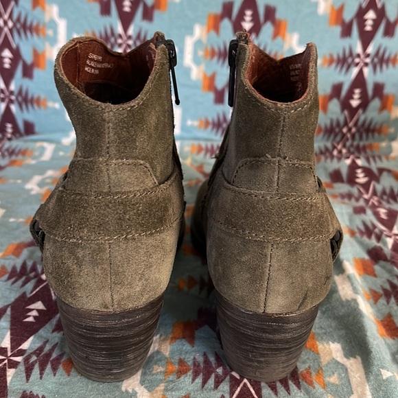 Born ankle boot size 6 - Picture 2 of 6